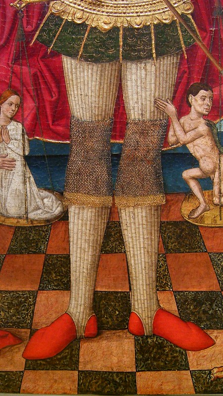 Possible meaning of the hose with voiders of maille.